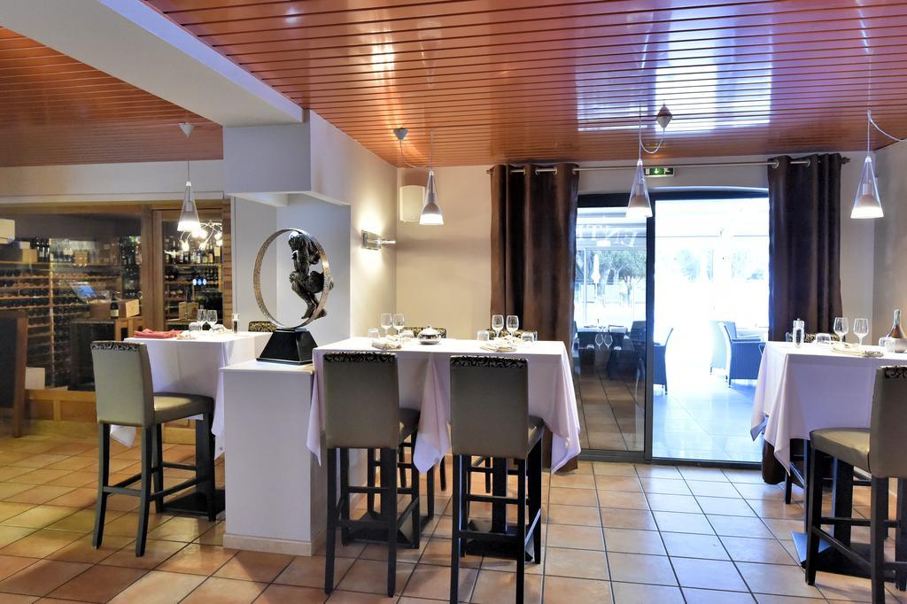 Hotel Le Domaine Des Oliviers Pierrelatte Exteriér fotografie