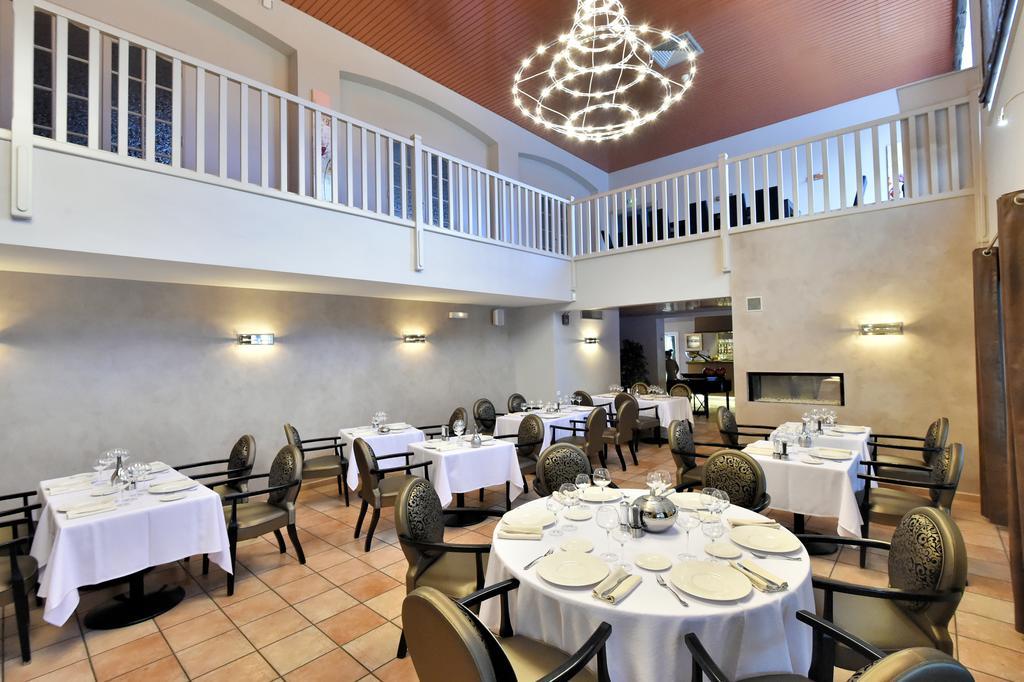 Hotel Le Domaine Des Oliviers Pierrelatte Exteriér fotografie