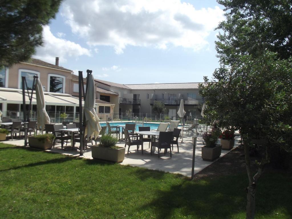 Hotel Le Domaine Des Oliviers Pierrelatte Exteriér fotografie