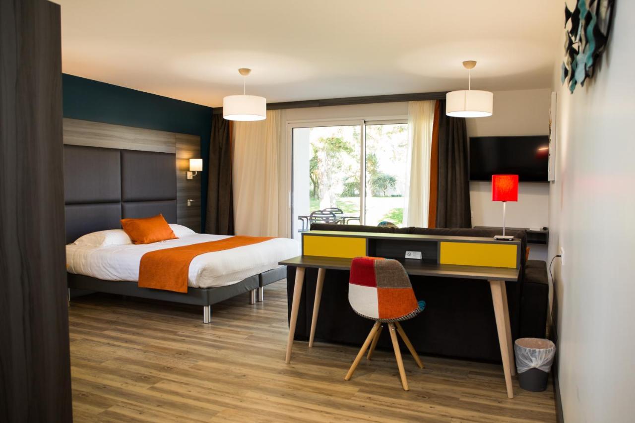 Hotel Le Domaine Des Oliviers Pierrelatte Exteriér fotografie